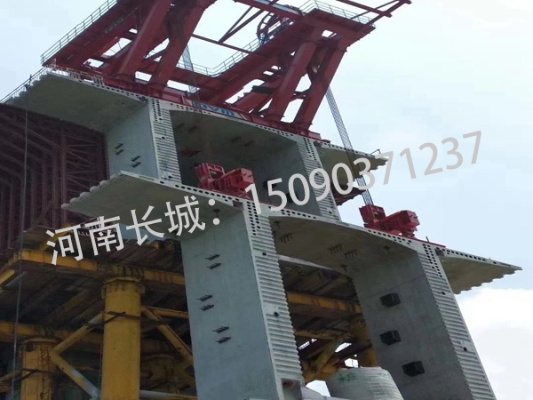 上海1200噸橋面吊 上海1200噸橋面吊