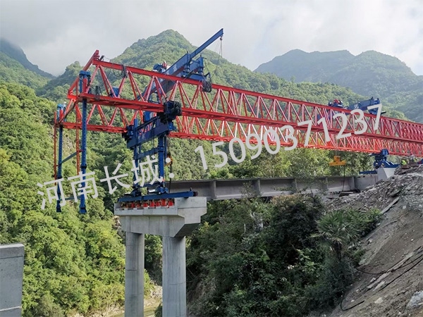 40m-200t自平衡架橋機 40m-200t自平衡架橋機
