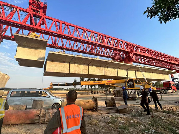 山東架橋機(jī)組裝總體的方案