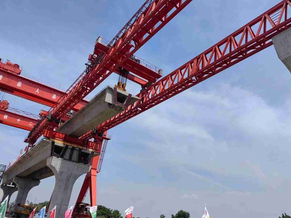 320噸架橋機 320噸架橋機